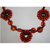 Collier Pendentif Fantaisie en Bois Rouge