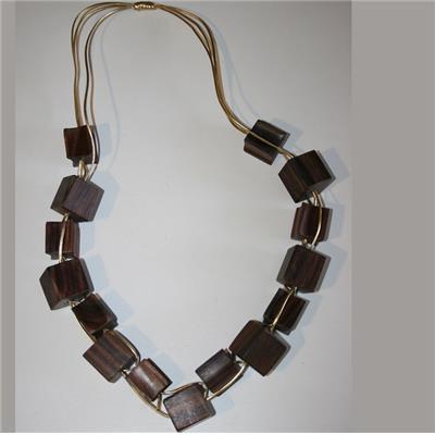 Collier Fantaisie en Bois d'Acajou