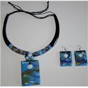 Parure Collier et Boucles d'Oreilles en Bois Bleu