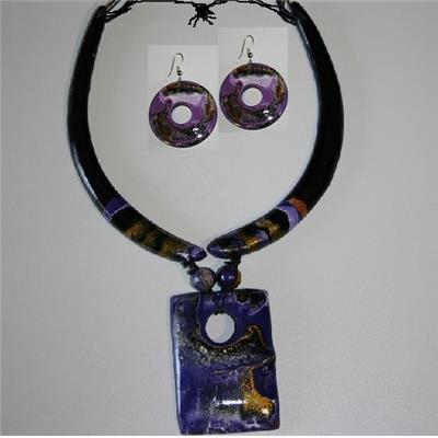 Parure Collier et Boucles d'Oreilles en Acajou Violette